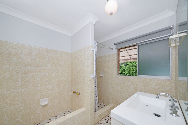 Real Estate For Sale 1 & 2/23 Glenlyon Drive Wulguru , QLD