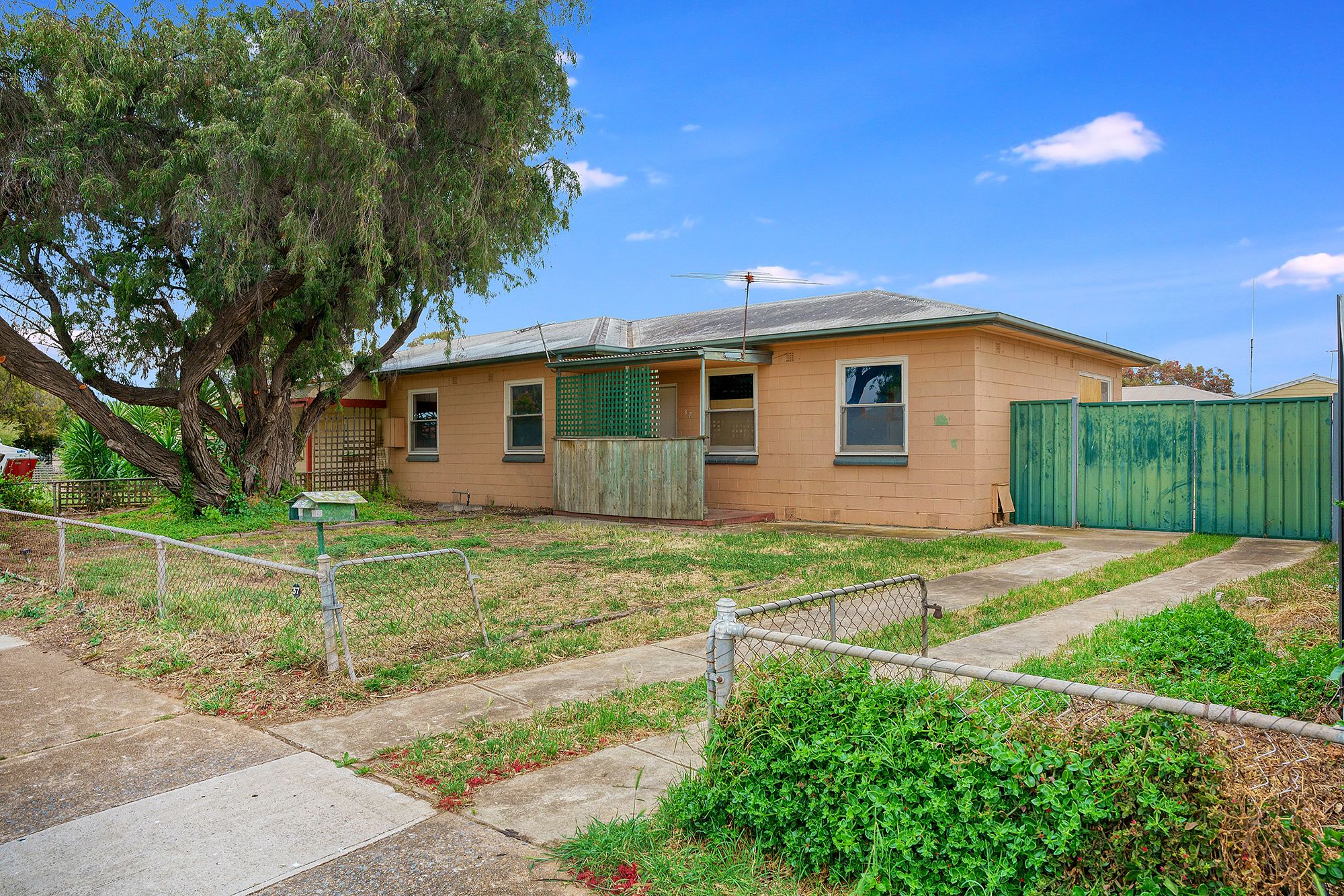 Real Estate For Sale 37 Yandra Street Taperoo , SA