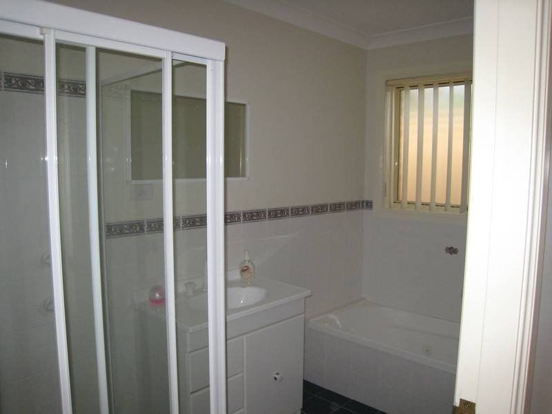 Real Estate For Lease 3A Connor Place Tahmoor , NSW