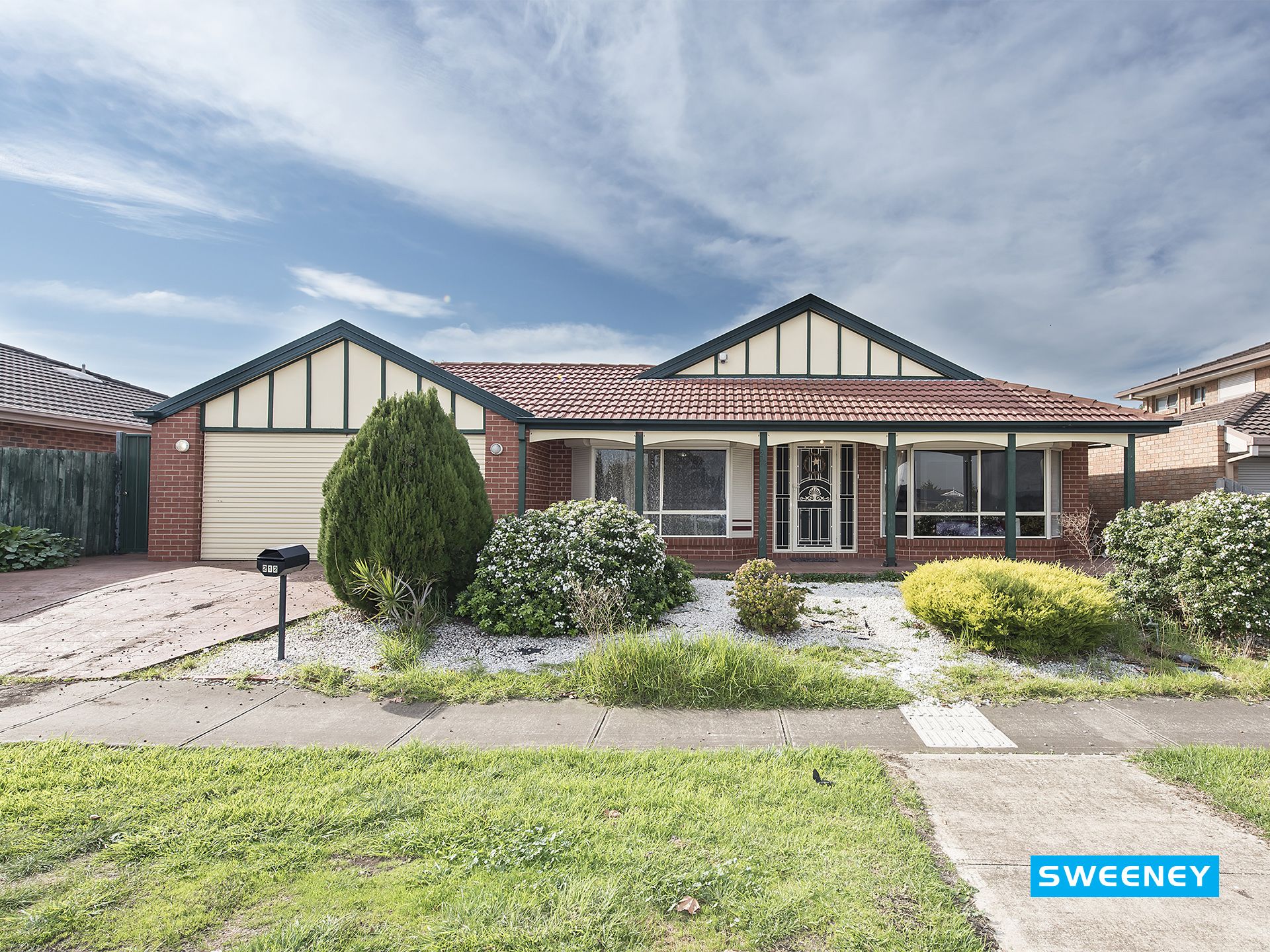 212 Westwood Drive, Burnside Sweeney Estate Agents