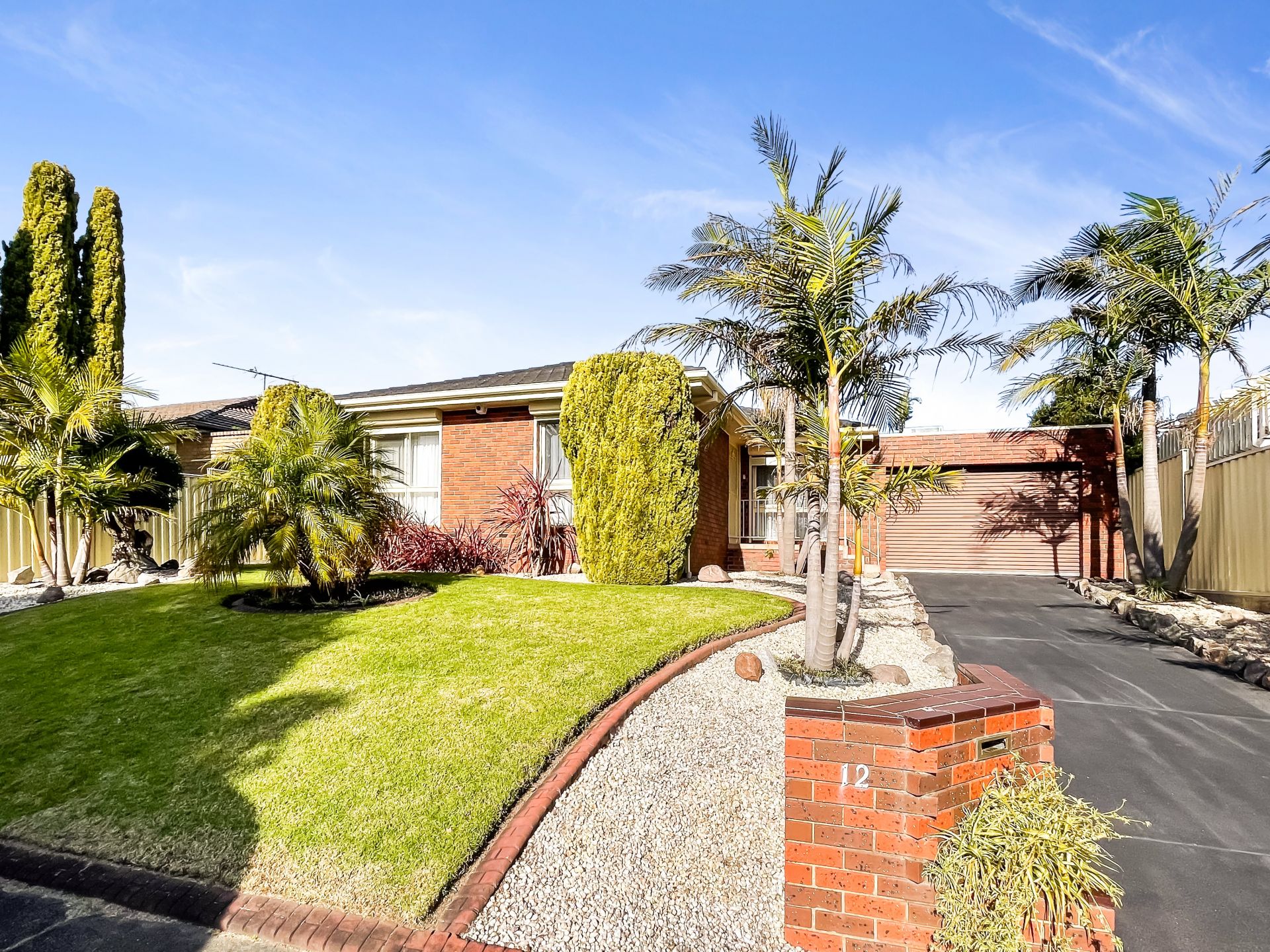 12 Eddington Place, Endeavour Hills OBrien Real Estate