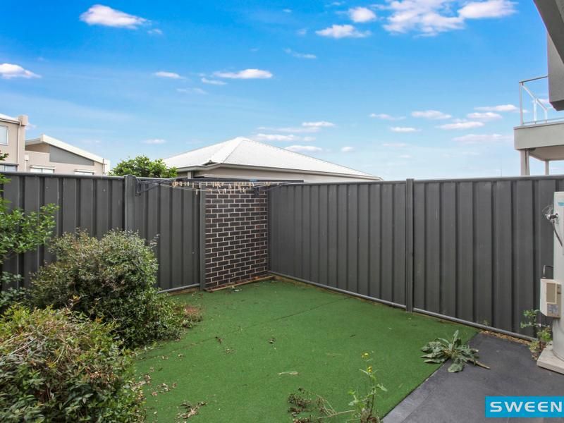 16/6977 Lancefield Drive, CAROLINE SPRINGS Sweeney Estate Agents