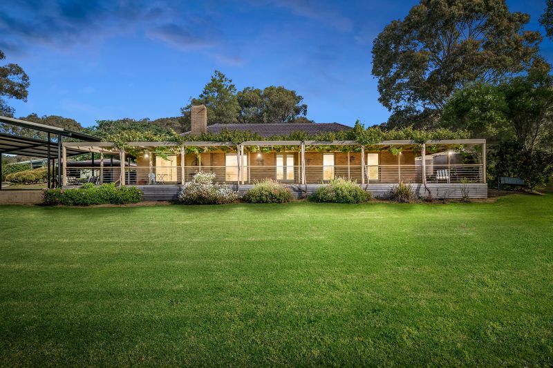 Real Estate For Sale 3562 WhittleseaYea Road Flowerdale , VIC