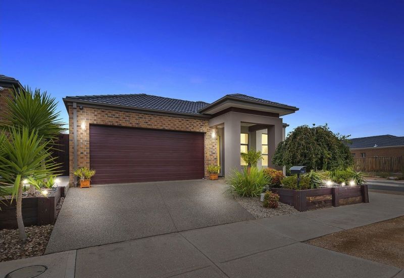 22 Ormonde Esplanade, Harkness OBrien Real Estate