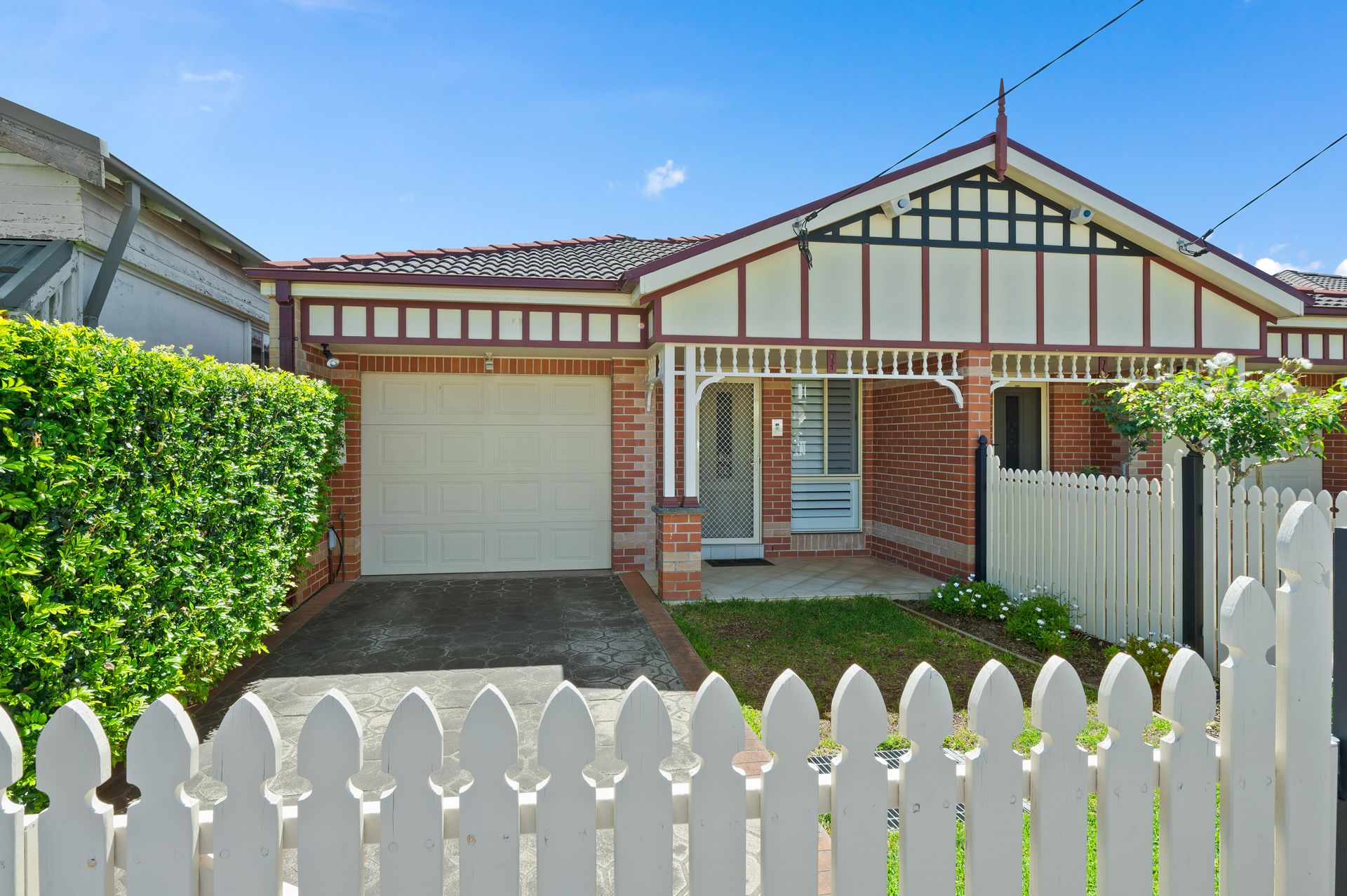 Real Estate For Lease 12A Darling Street Hamilton South , NSW