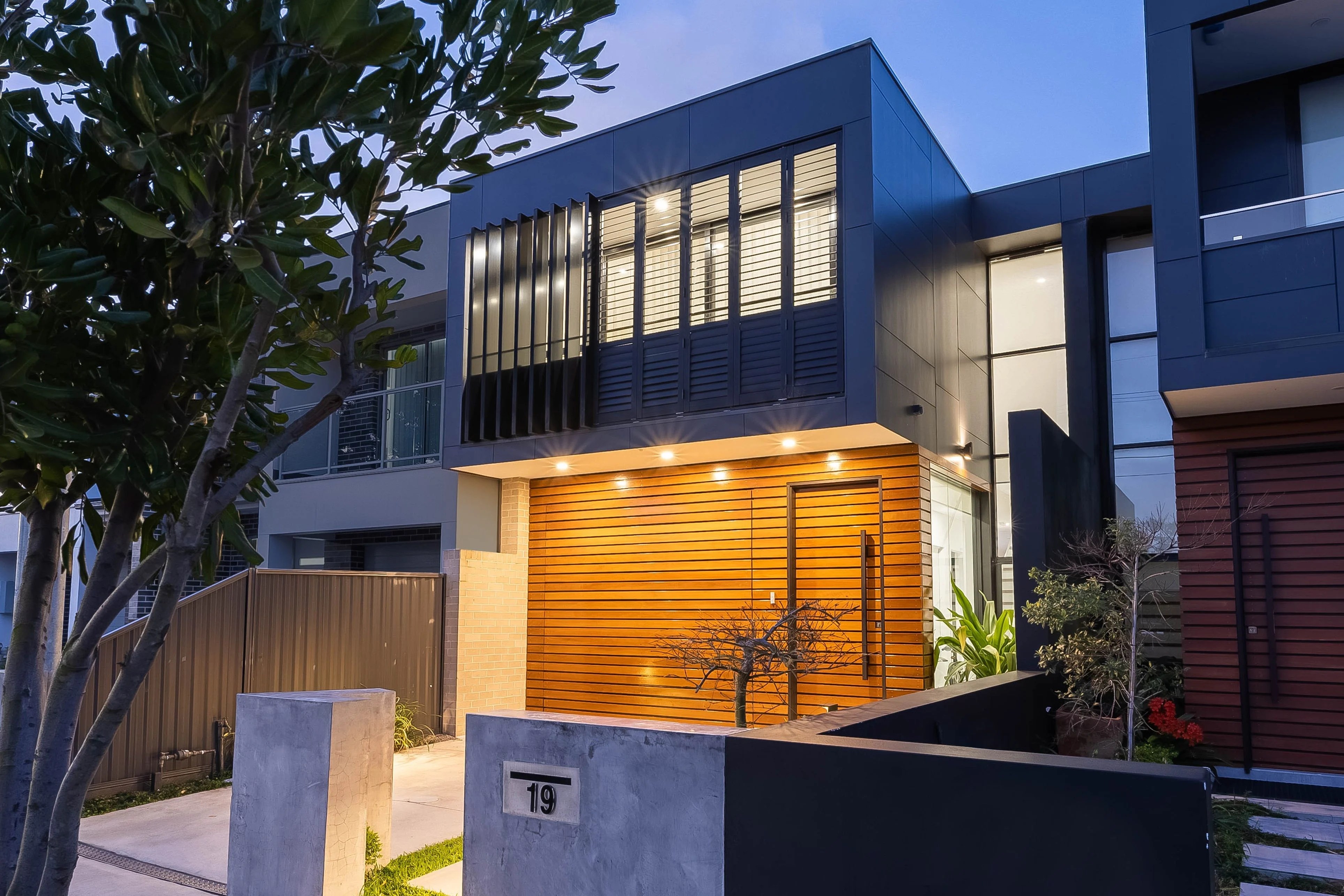 Real Estate For Sale 19 Street Eastlakes , NSW