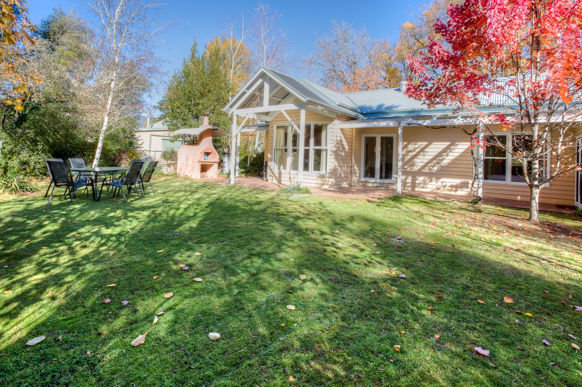 15 Cobden Street, Bright Dickens Real Estate