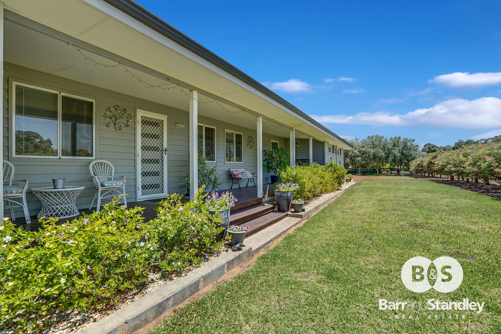 10 Shier Rise, BUREKUP Barr and Standley Real Estate