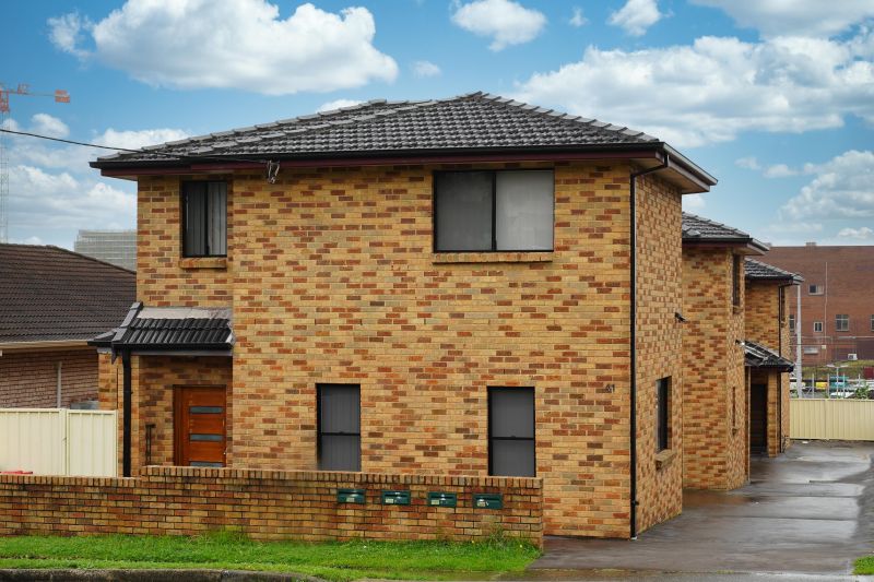 Real Estate For Lease 1/41 Gladstone Avenue Wollongong , NSW