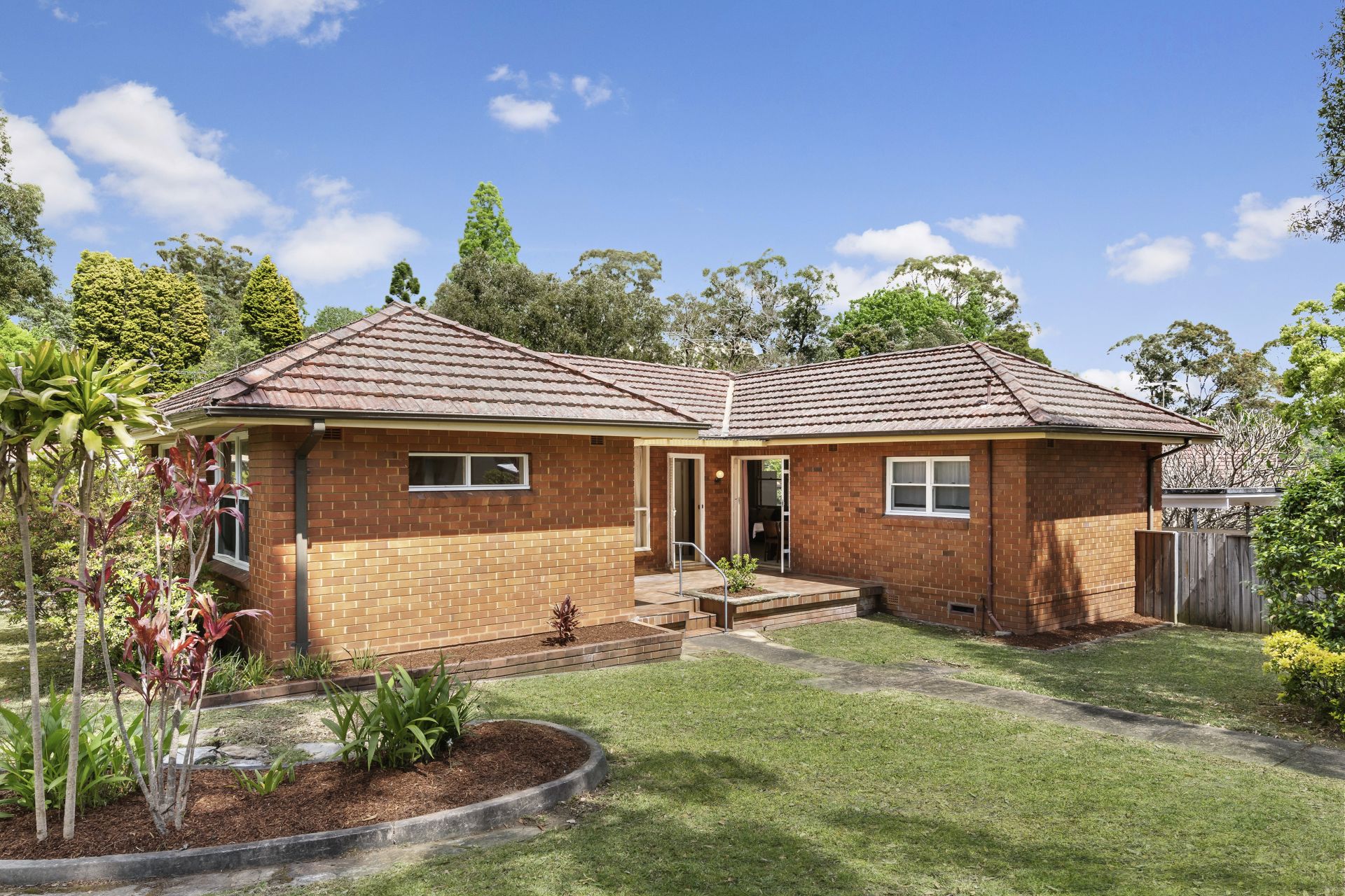 Real Estate For Sale 1 Wallalong Crescent West Pymble , NSW