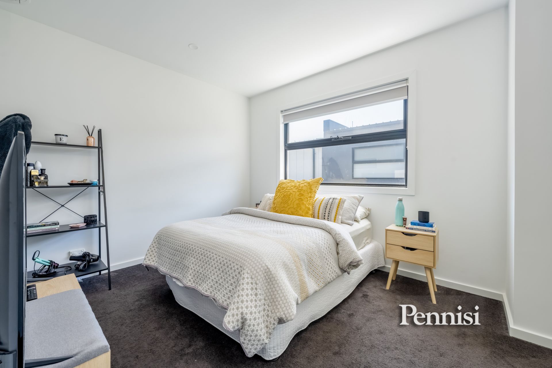 9/244 Pascoe Vale Road, Essendon Pennisi Real Estate