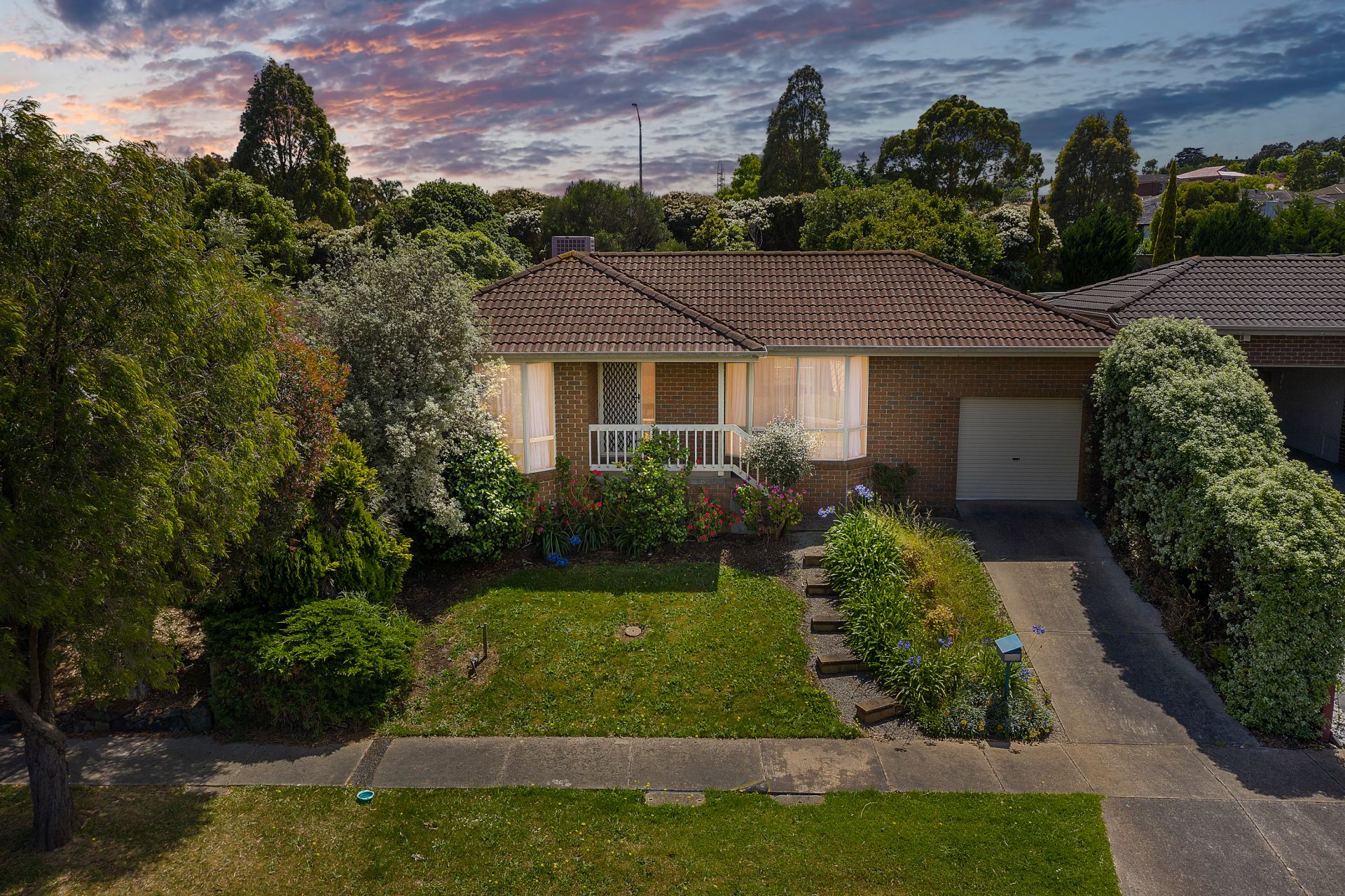 13 Feldspar Court, Narre Warren OBrien Real Estate