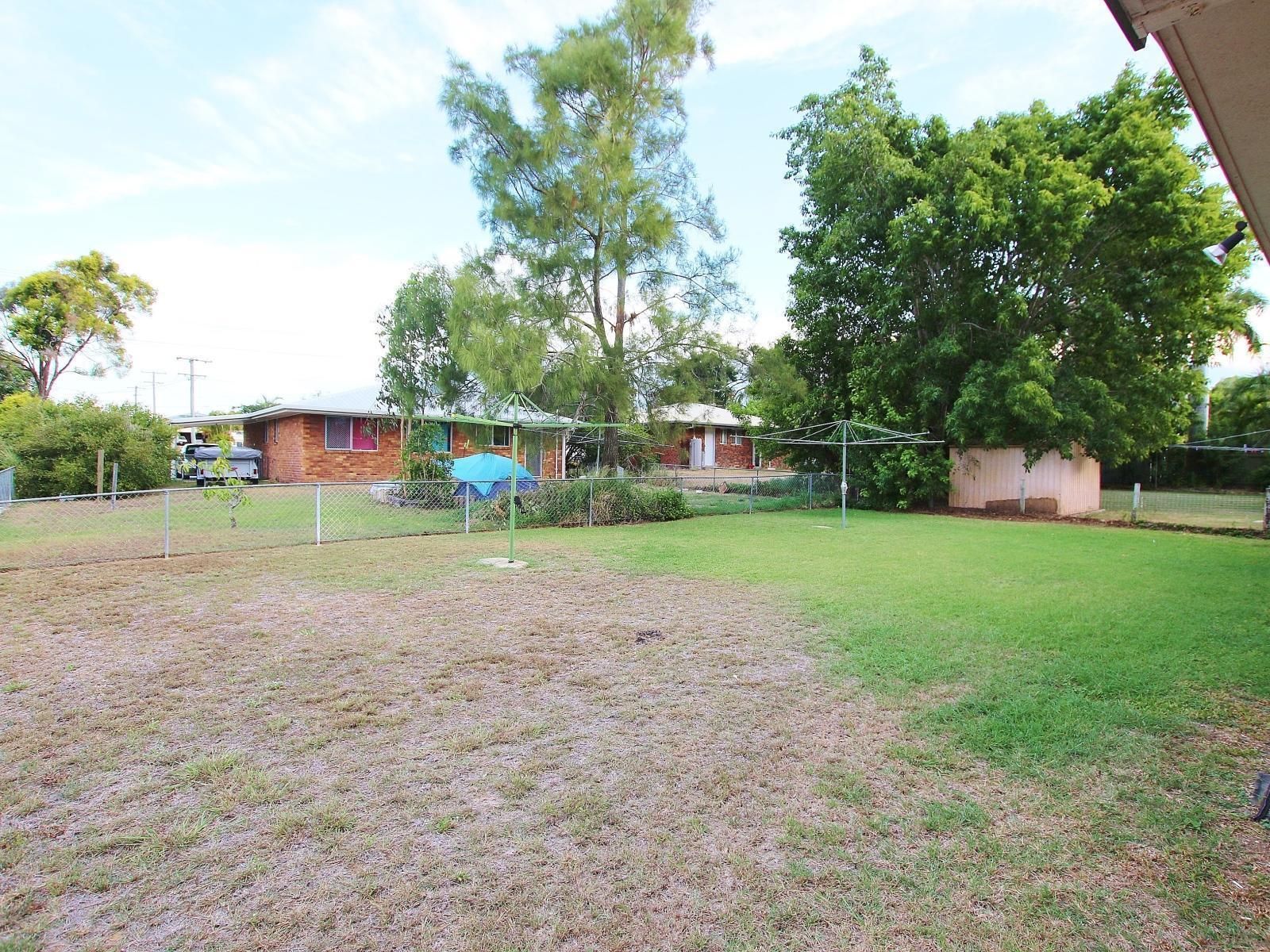 Real Estate For Lease 2/13 Capricorn Crescent Norman Gardens , QLD
