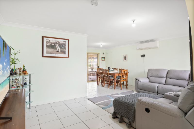 Real Estate For Sale 111 Gorokan Drive Lake Haven , NSW