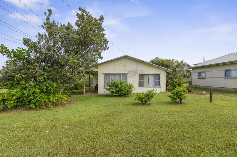 Real Estate For Sale 44 Ford Street Red Rock , NSW