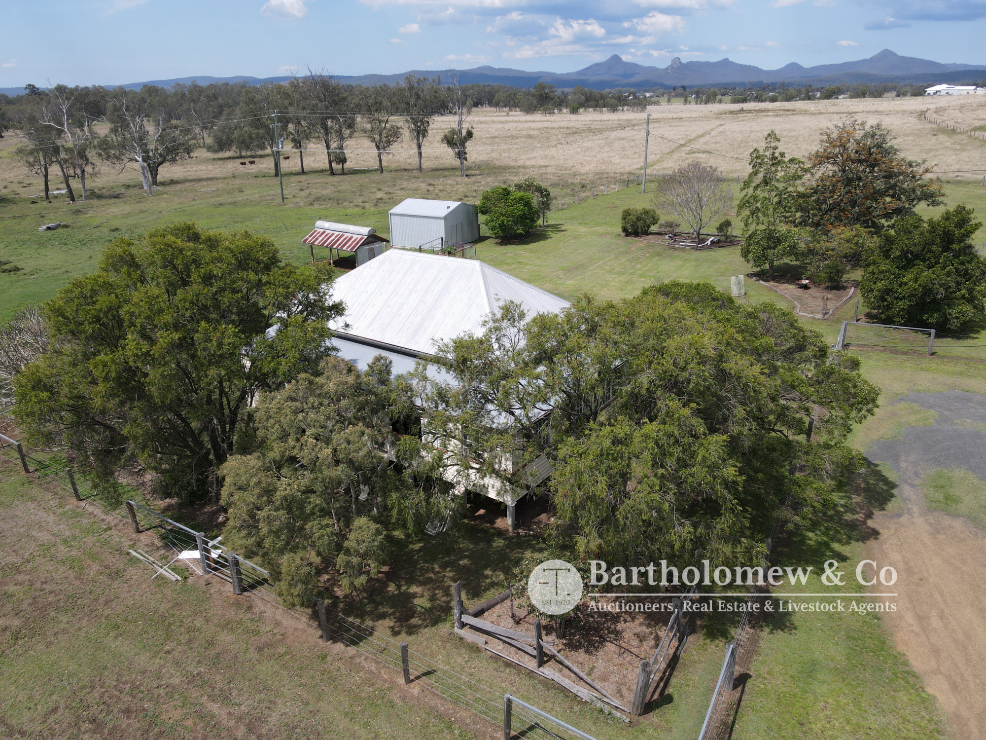 Real Estate For Sale 1416 Middle Road Peak Crossing , QLD