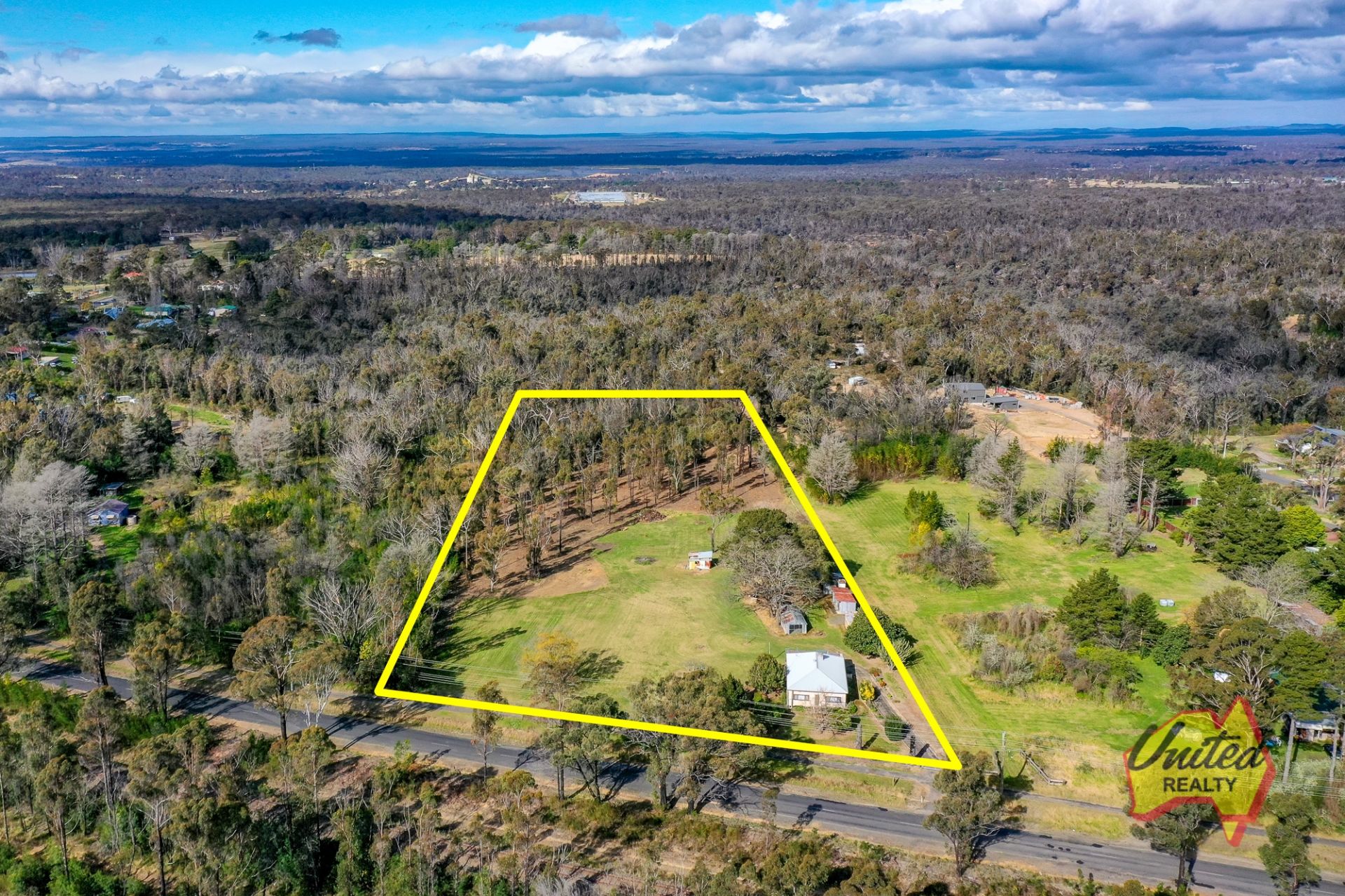 185 East Parade, Buxton United Realty