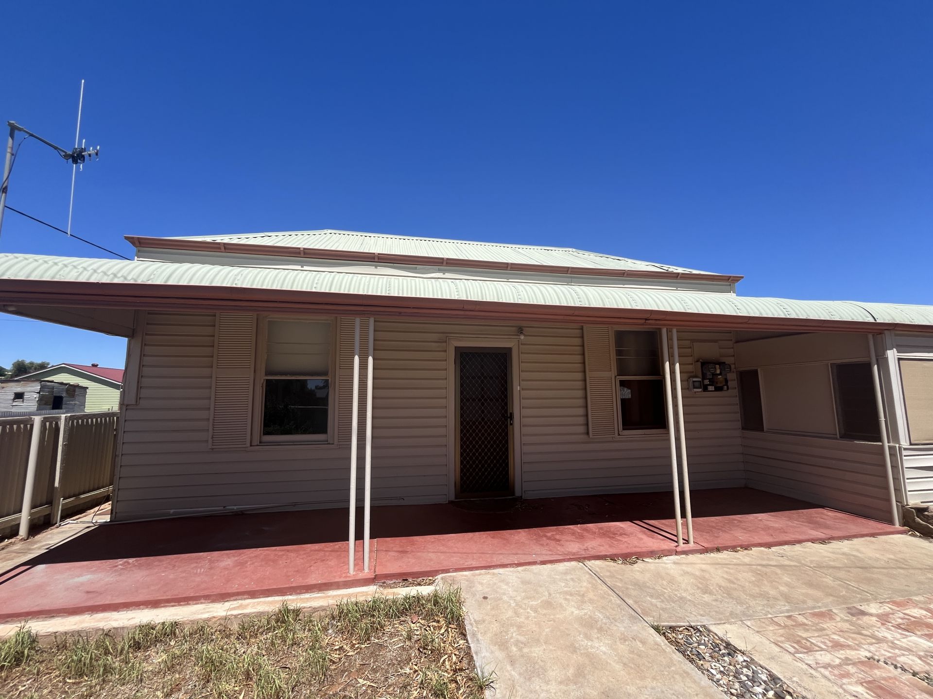 25 Nicholls Street, Broken Hill Outback Real Estate