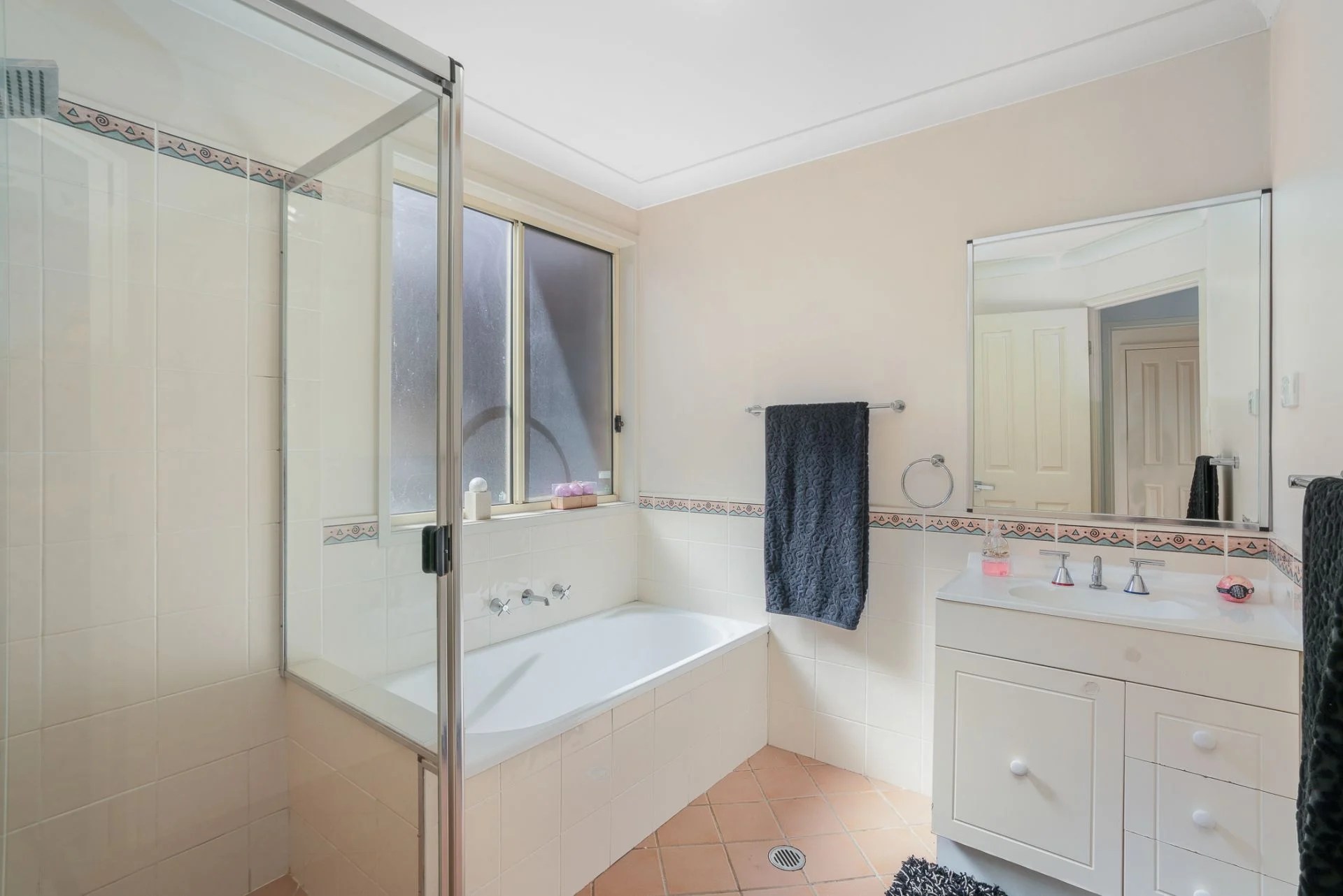 Real Estate For Sale 7 Highcliff Close Woongarrah , NSW