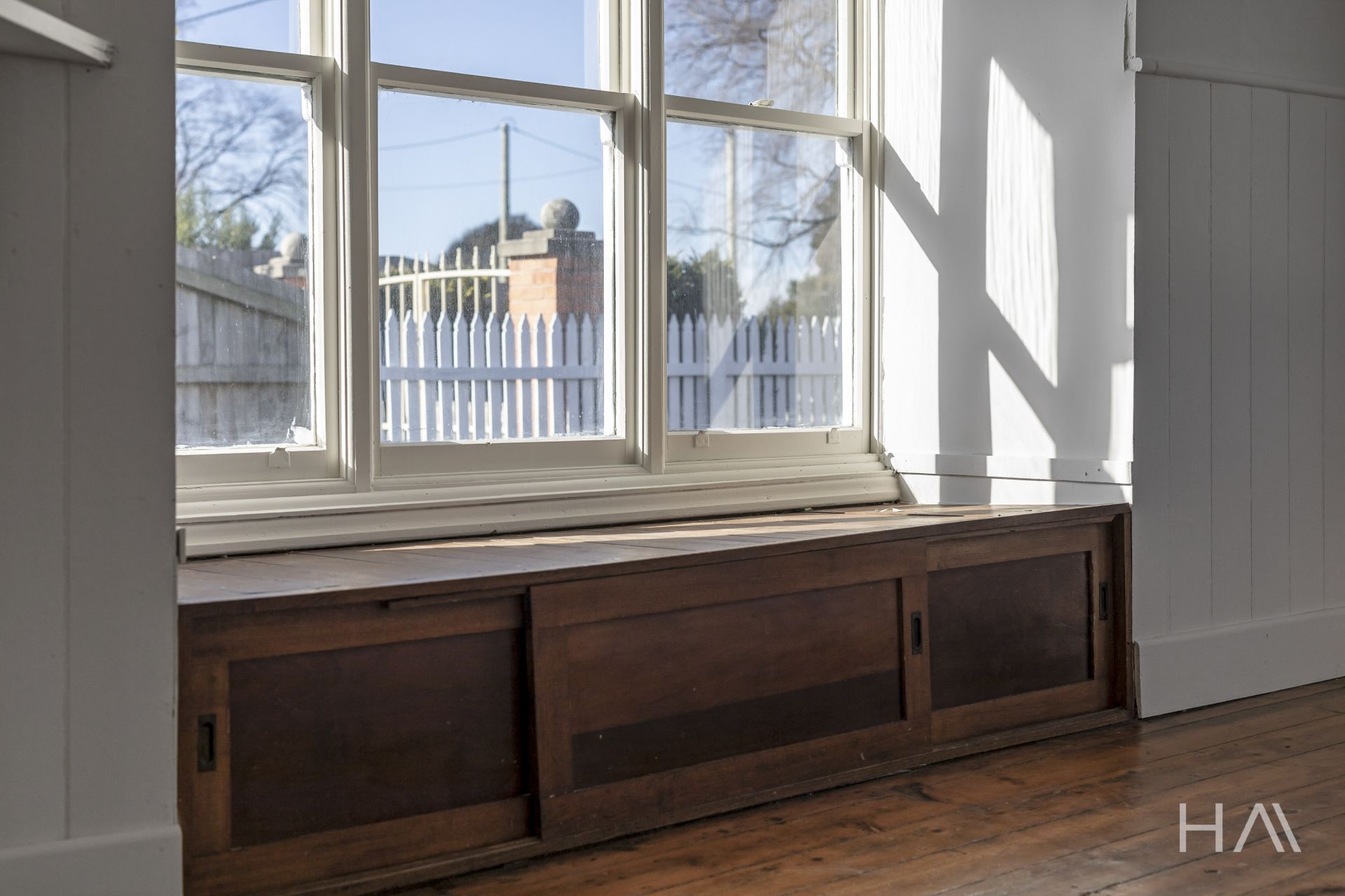 1/24 Meander Valley Road, Carrick Harrison Agents