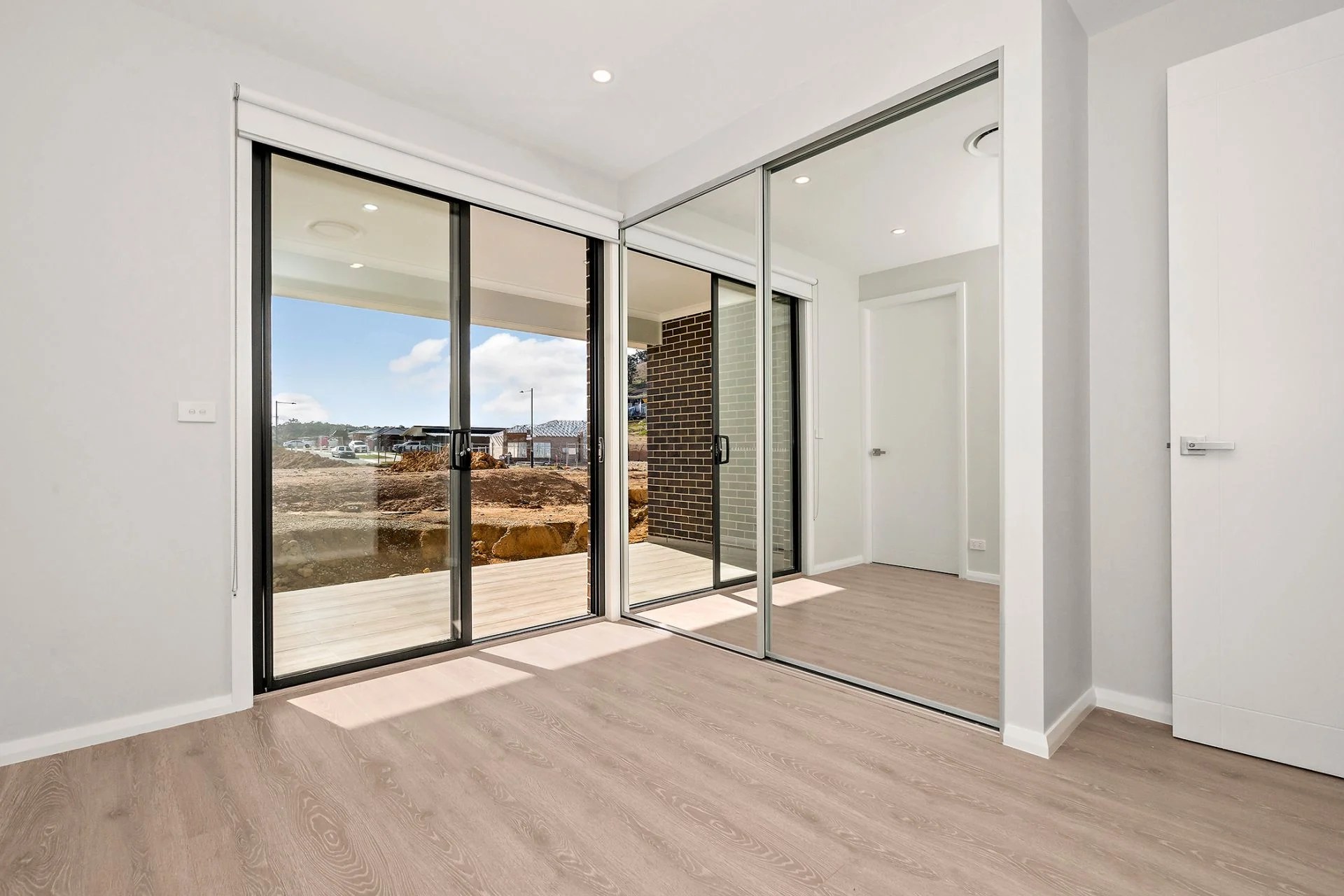 Real Estate For Lease 16a Frazer Simons Way Taylor , ACT