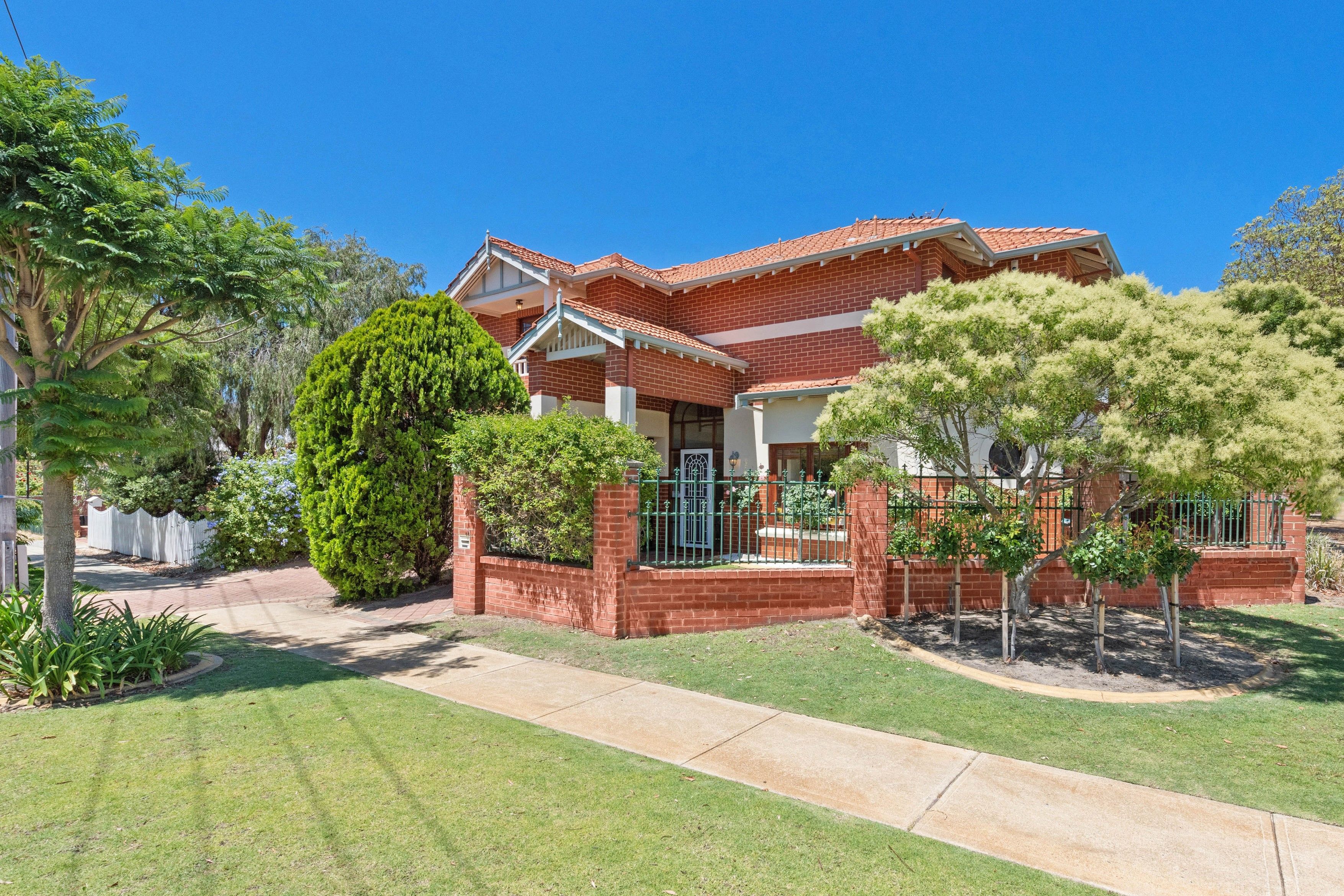 Real Estate For Sale 139 Fifth Avenue Mount Lawley , WA