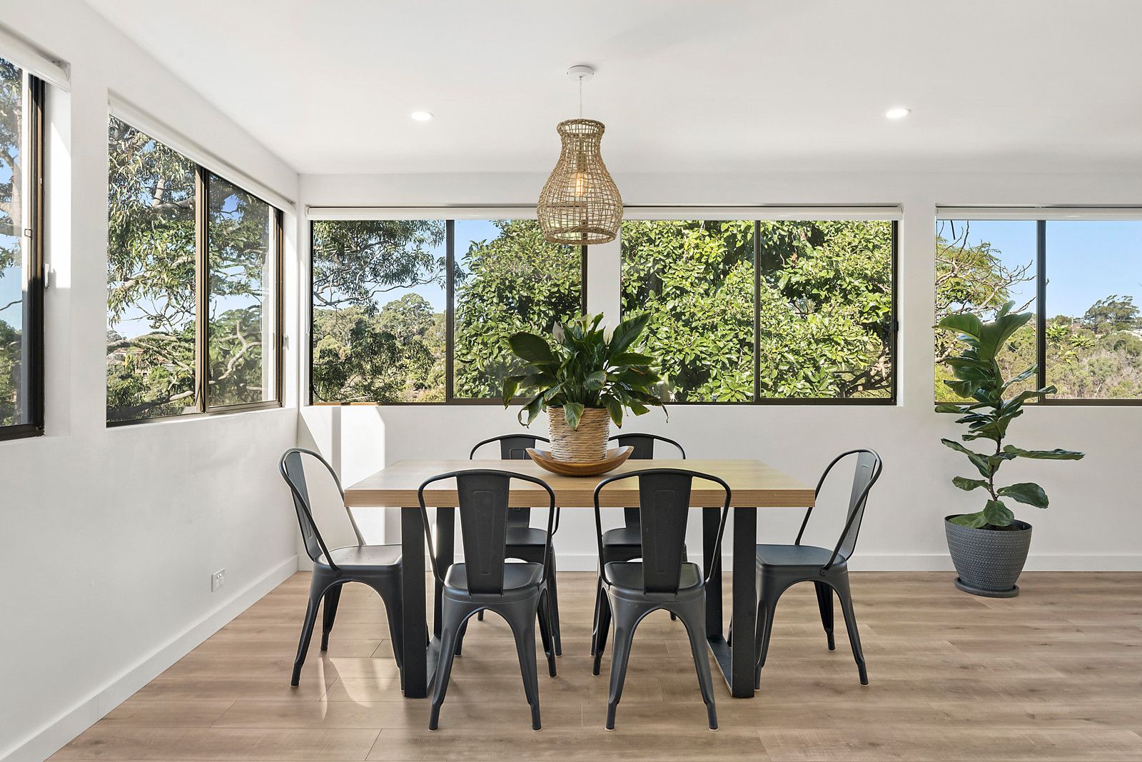 Real Estate For Sale 20 Dumbarton Place Engadine , NSW