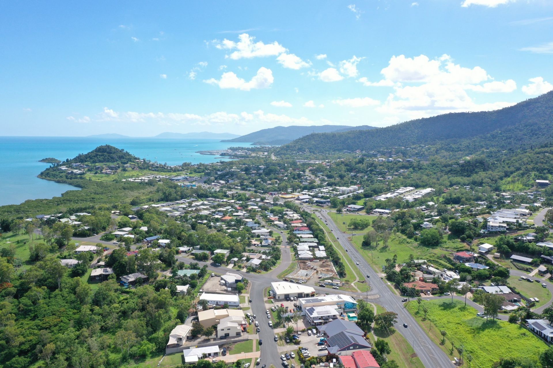 14 McIntosh Drive, Cannonvale Taylors Property Specialists