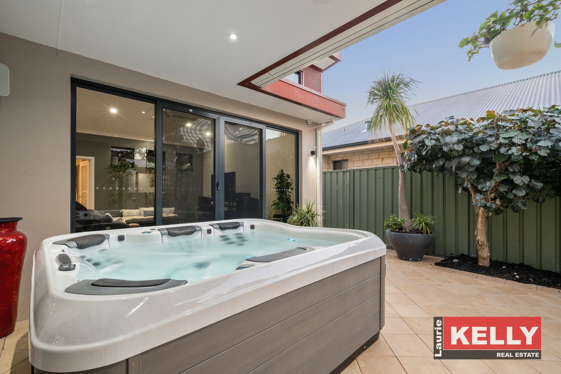 266 Knutsford Avenue, Kewdale Laurie Kelly Real Estate