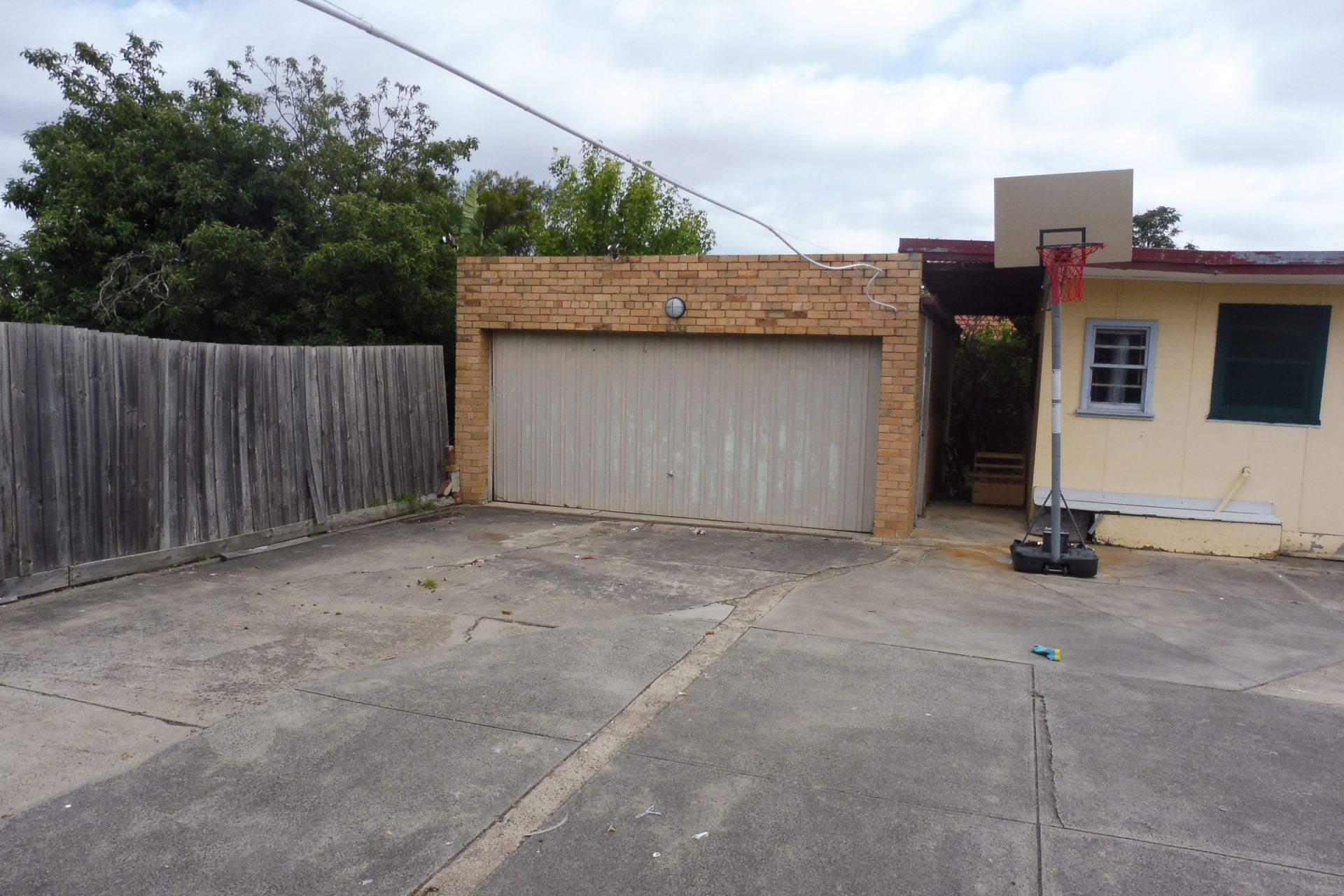 Real Estate For Lease 17 Westall Street Thomastown , VIC