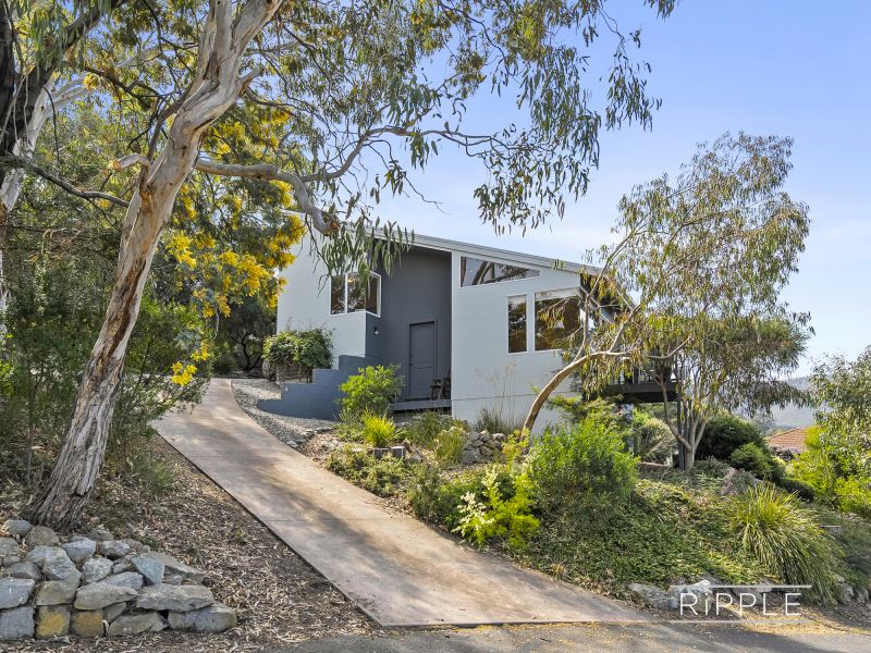 Real Estate For Sale 20 Beach Road Lindisfarne , TAS