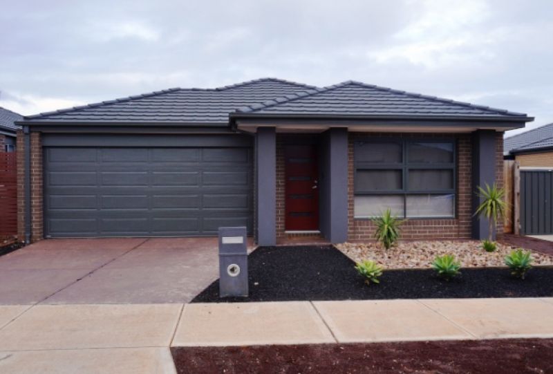 20 Phoenix Grove, PLUMPTON Sweeney Estate Agents