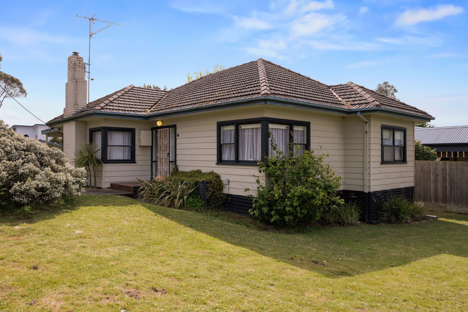 16 Broughton Avenue, Cowes OBrien Real Estate