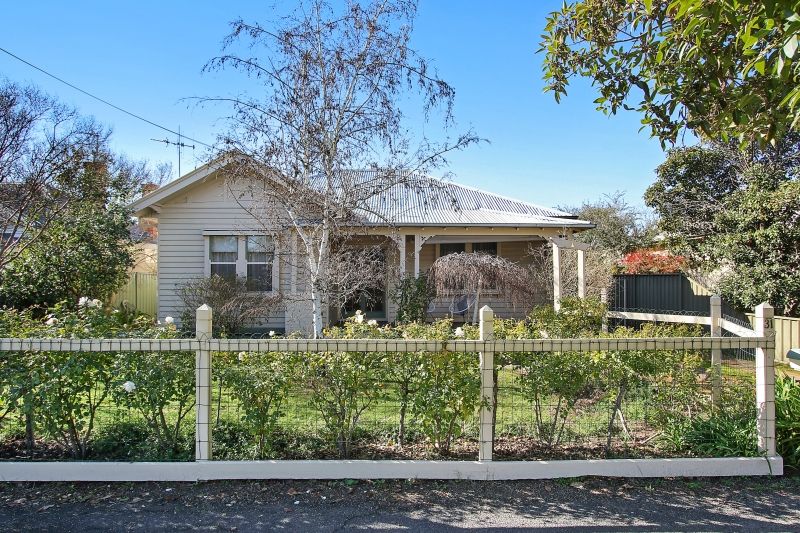 31 Charles Street, BENALLA Living Here Benalla