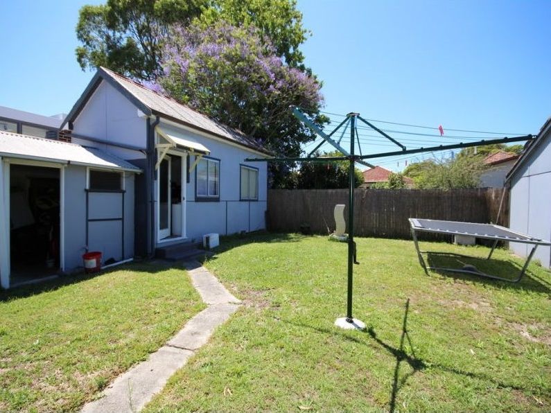 Real Estate For Lease 37 Pasadena Street Monterey , NSW