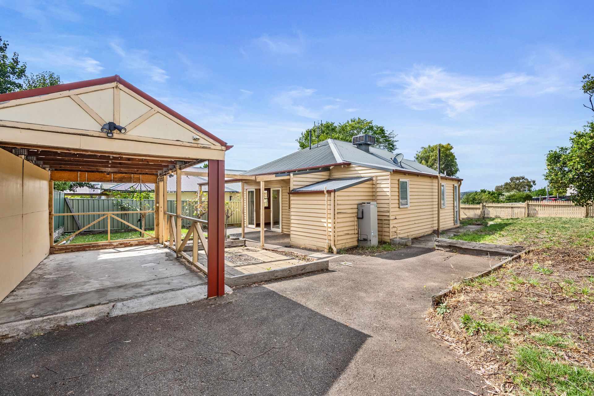 14 Eaglehawk Road, Ironbark Bendigo Ballarat Real Estate Pty Ltd