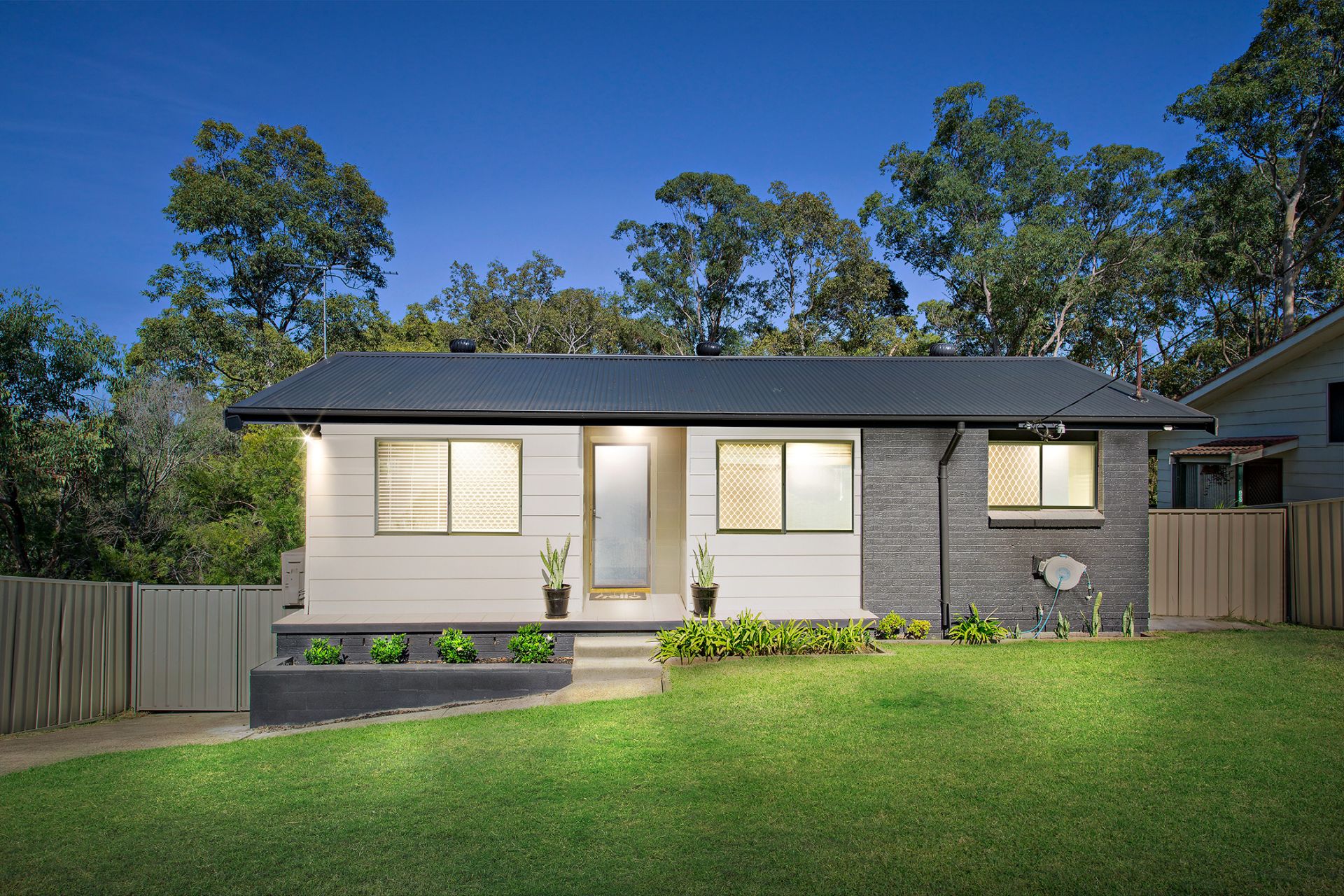 Real Estate For Sale 51 The Ridgeway Bolton Point , NSW