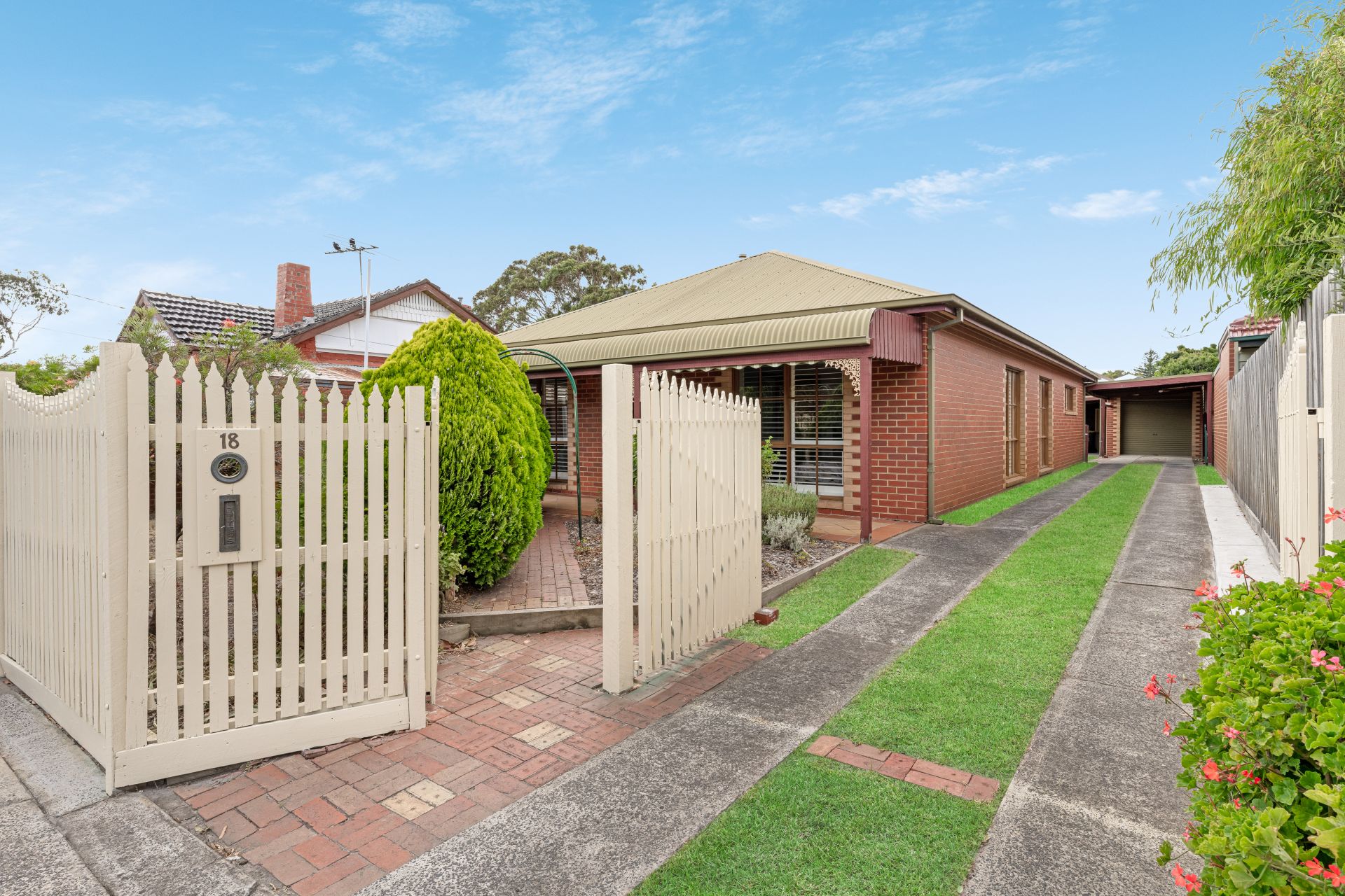 18 Blantyre Avenue, Chelsea OBrien Real Estate