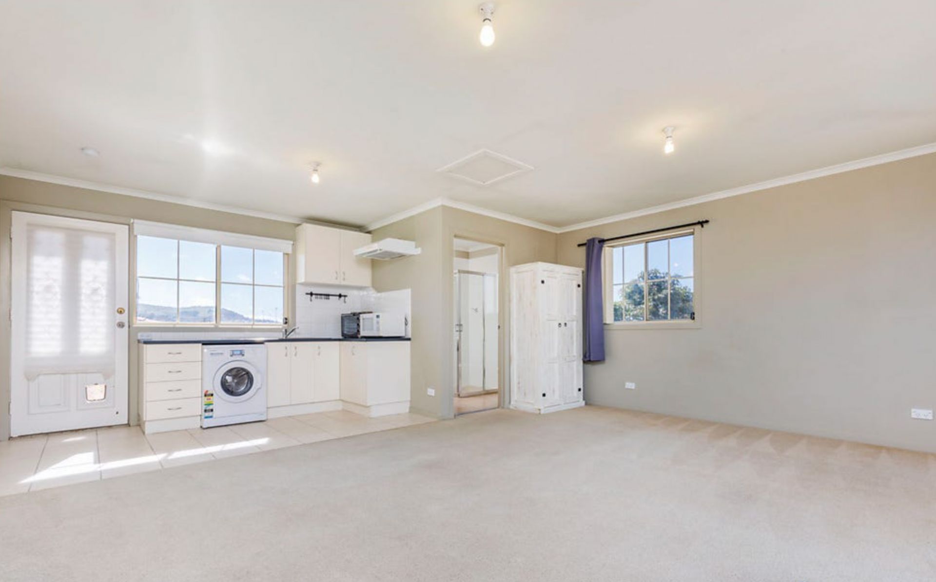 Real Estate For Lease 20A Paisley Street Nicholls , ACT