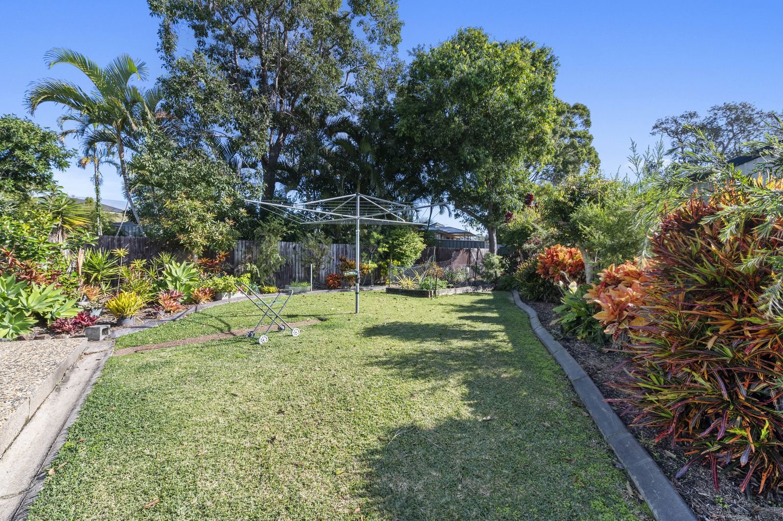 Real Estate For Sale 4 Lights Street Emerald Beach , NSW