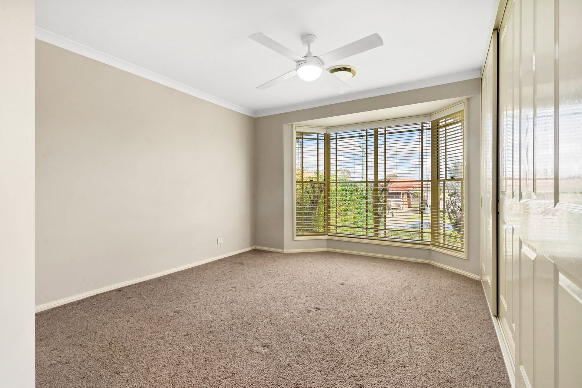 Real Estate For Sale 7 Wolseley Road Mcgraths Hill , NSW