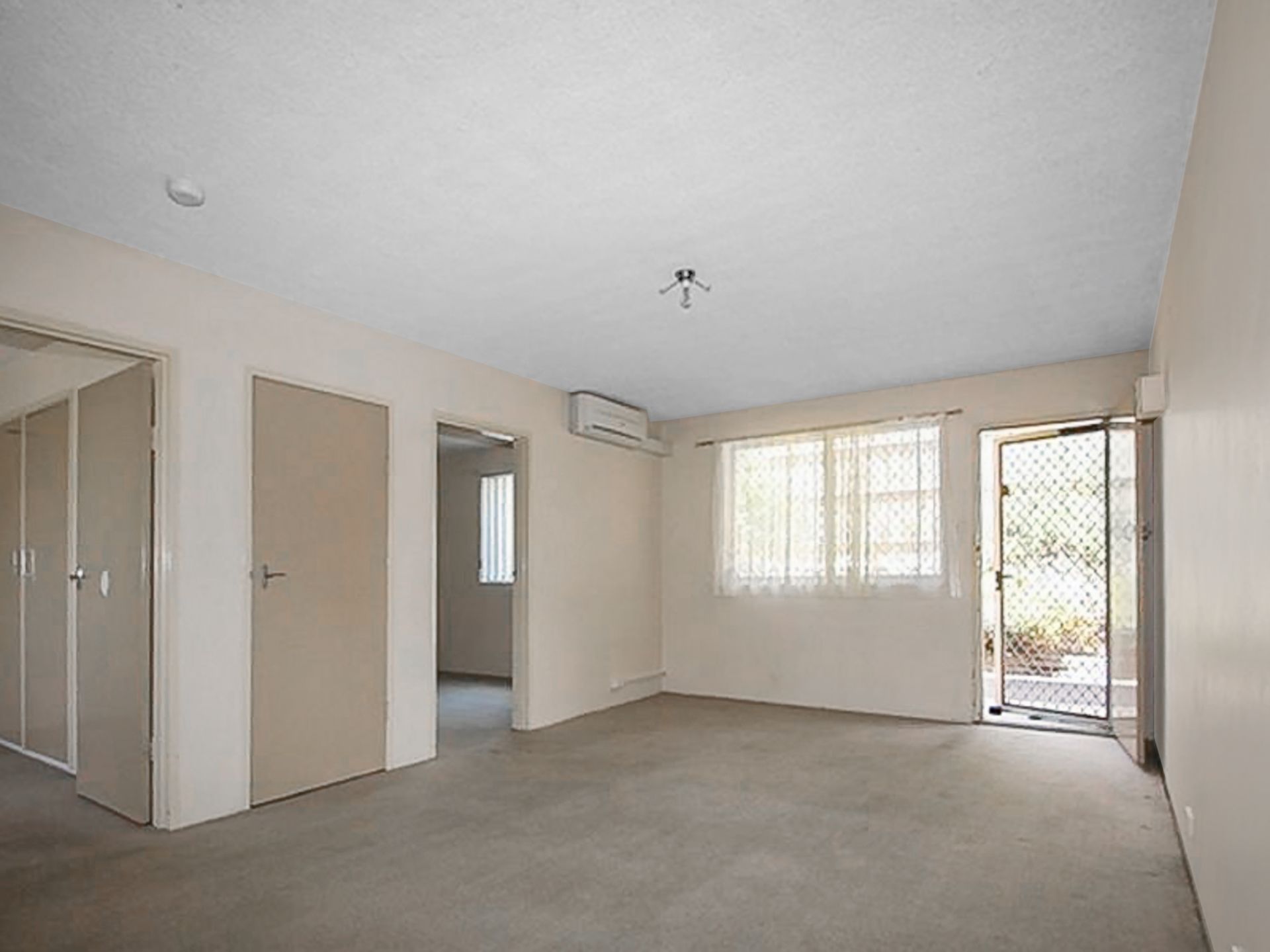 5/36 Henderson Road, Queanbeyan White Rhino Property