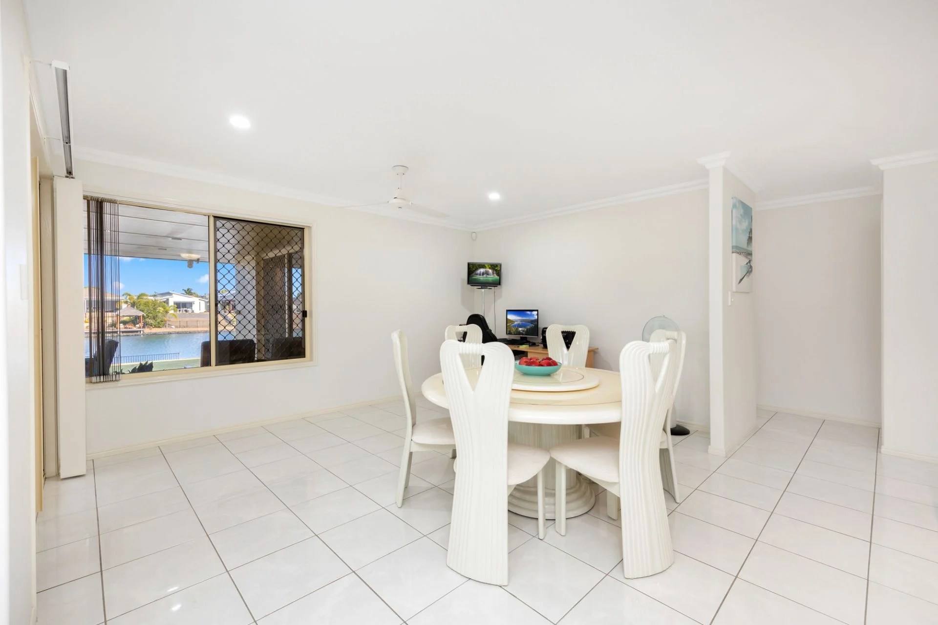 8 Earl St Vincent Circuit, Eli Waters Keyte’s Real Estate / Paradise