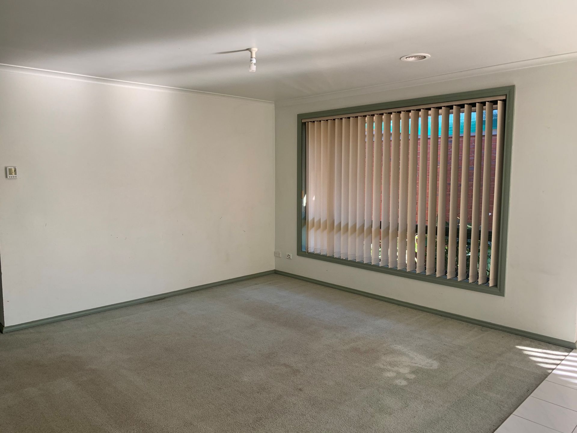 Real Estate For Lease 2/6 Hayley Court Mill Park , VIC