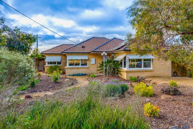 16 Street, Bacchus Marsh Sweeney Estate Agents