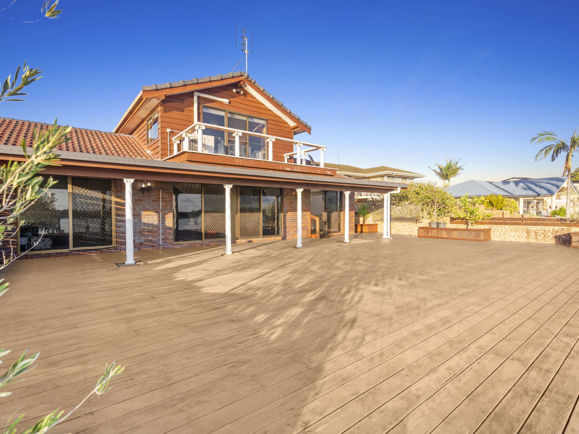 18 The Esplanade, Jacobs Well Amir Prestige Group