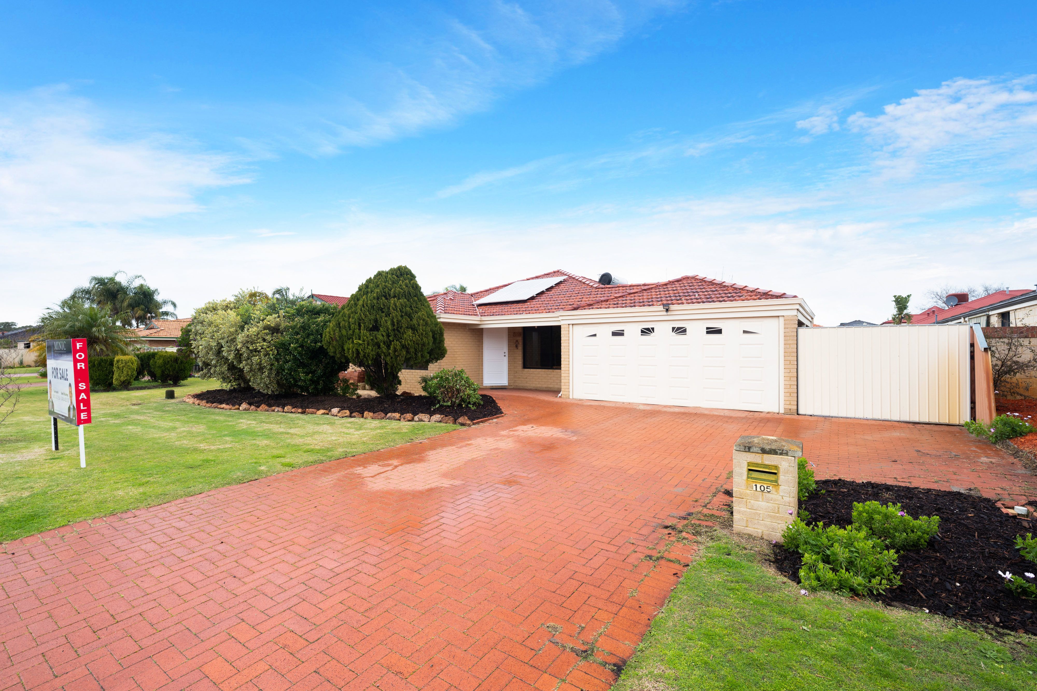 Real Estate For Sale 105 Dumbarton Road Canning Vale , WA