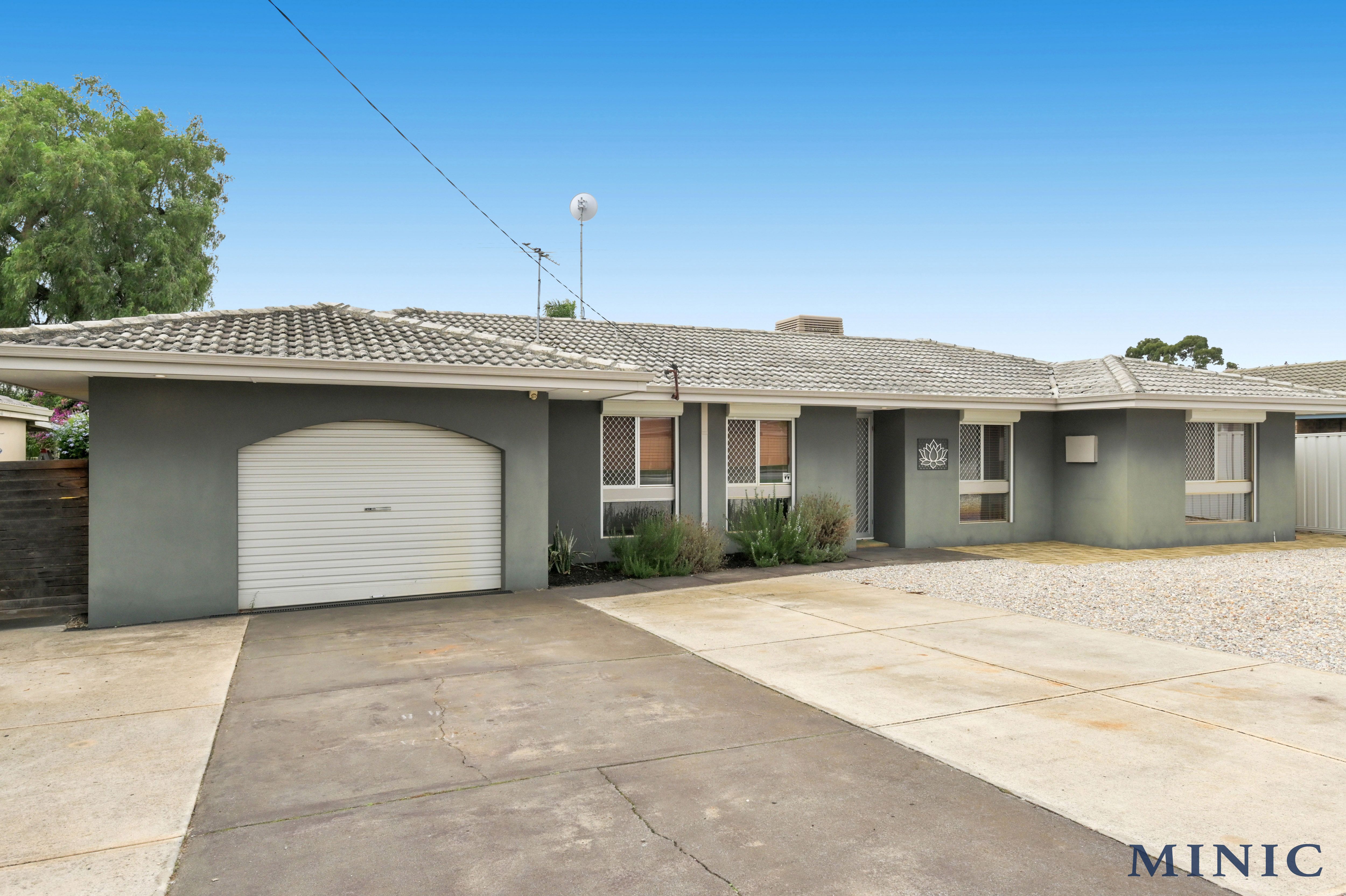 Real Estate For Sale 234 Ferndale Crescent Ferndale , WA