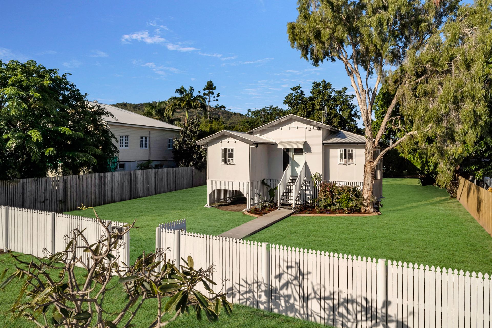 7 Henry Street, West End Harcourts Kingsberry Townsville