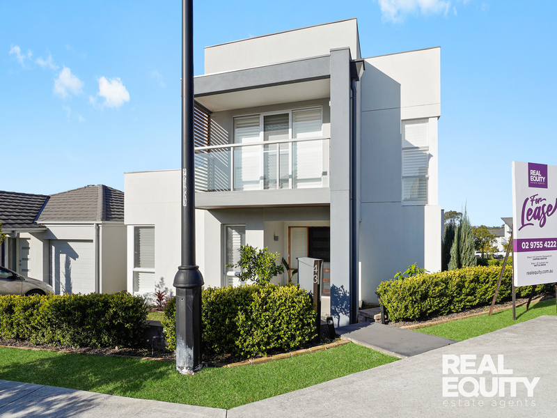 Real Estate For Lease 43 Greenview Drive Moorebank , NSW